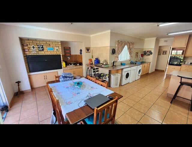 5 BEDROOM HOUSE FOR SALE IN BRACKENDOWNS